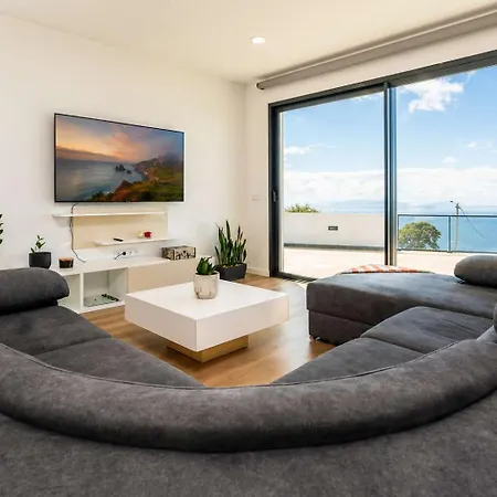 Coto House 23 Ocean View Вилла *